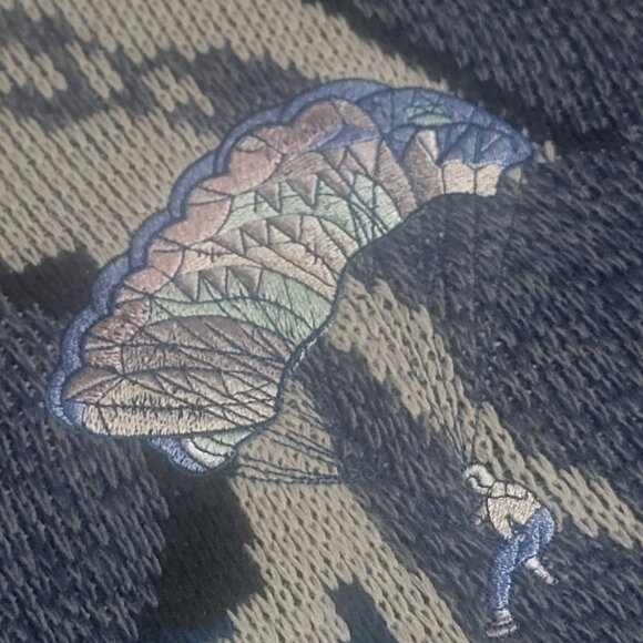 Vintage Fine Line Sweater Mountains and Paragliders Size Large - Picture 4 of 5